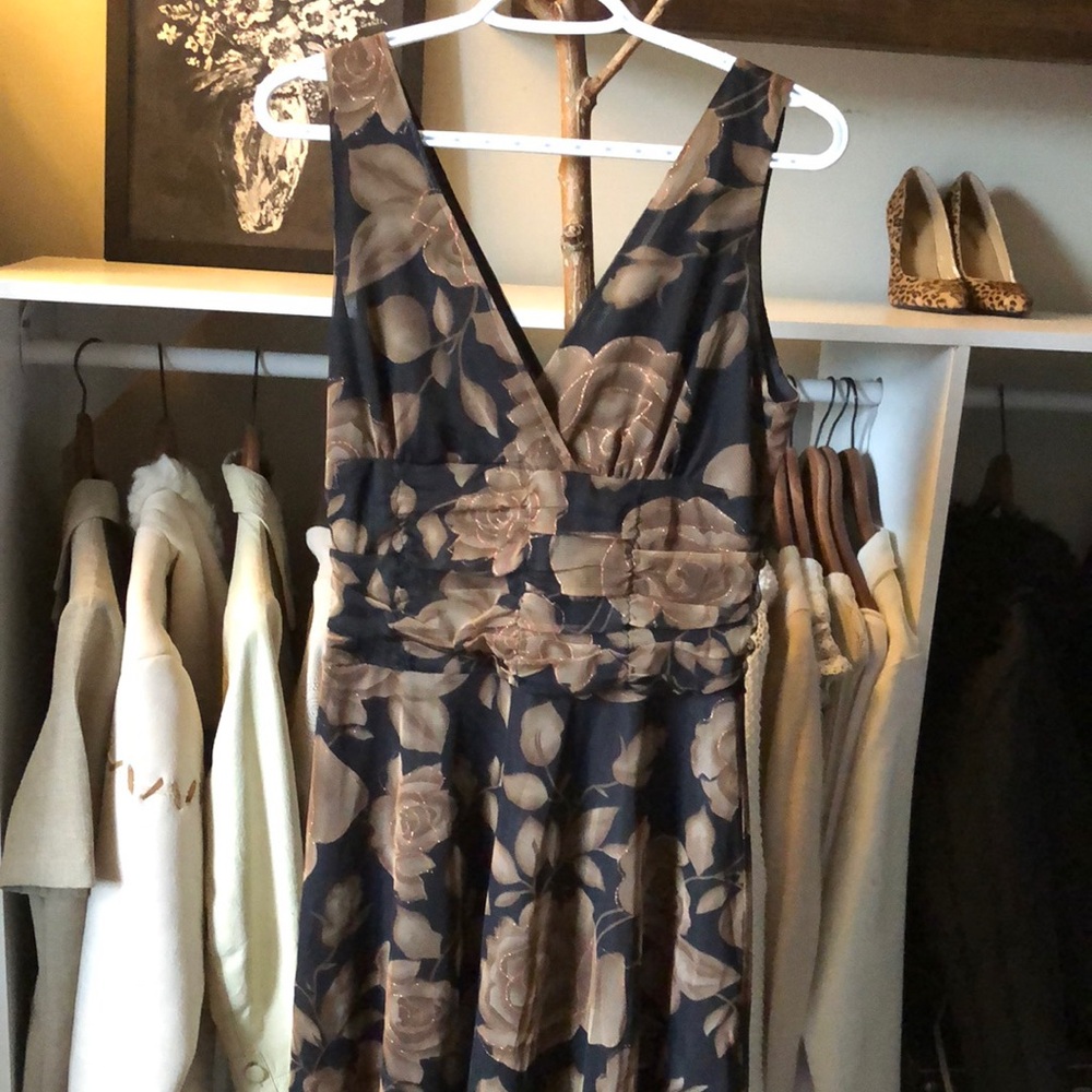 MAJORA Floral Sleeveless Dress - Black and Brown